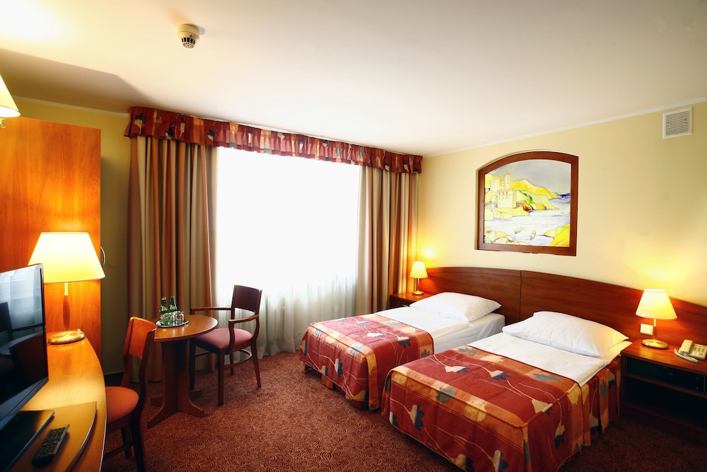 Double or Twin Room photo 1