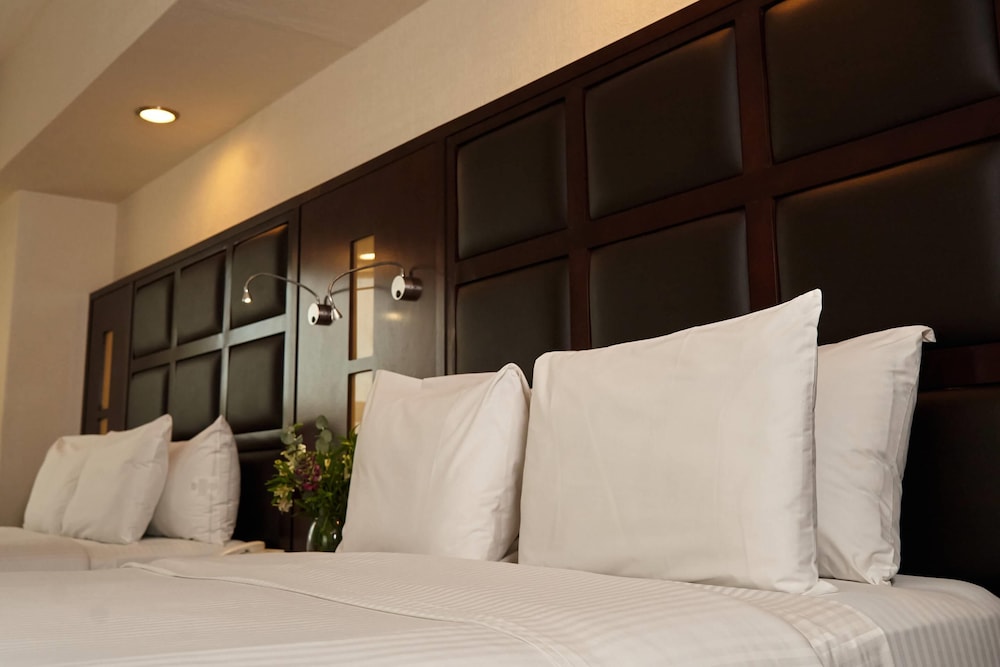 Suite, 2 Queen Beds, Non Smoking photo 1