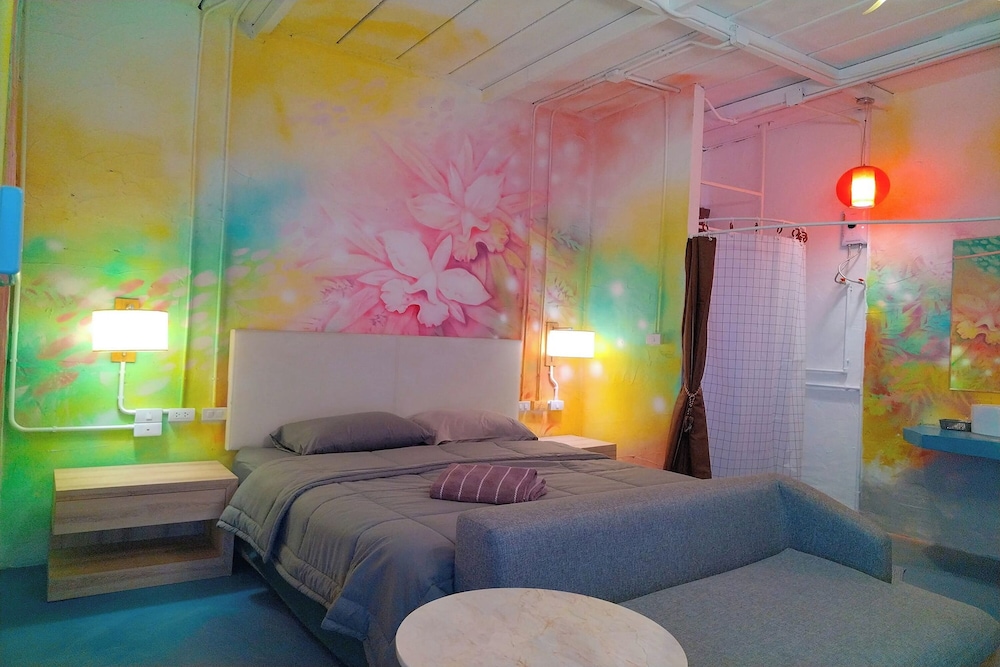Deluxe Room - Photo 2