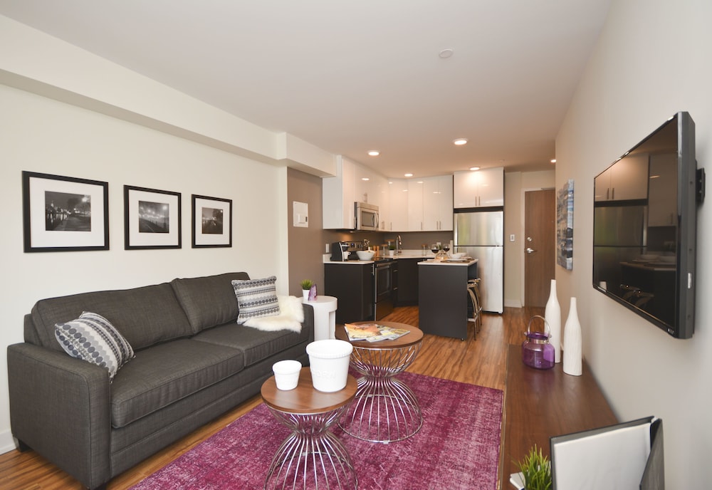 Executive Suite, 1 Queen Bed photo 3