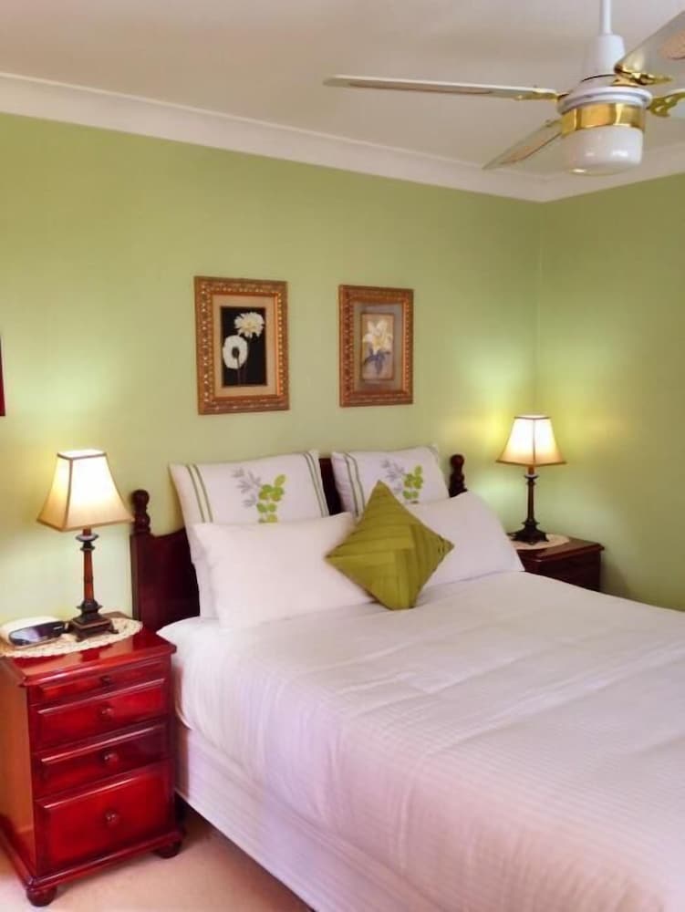 Premium Apartment, 1 Bedroom, Garden View photo 2
