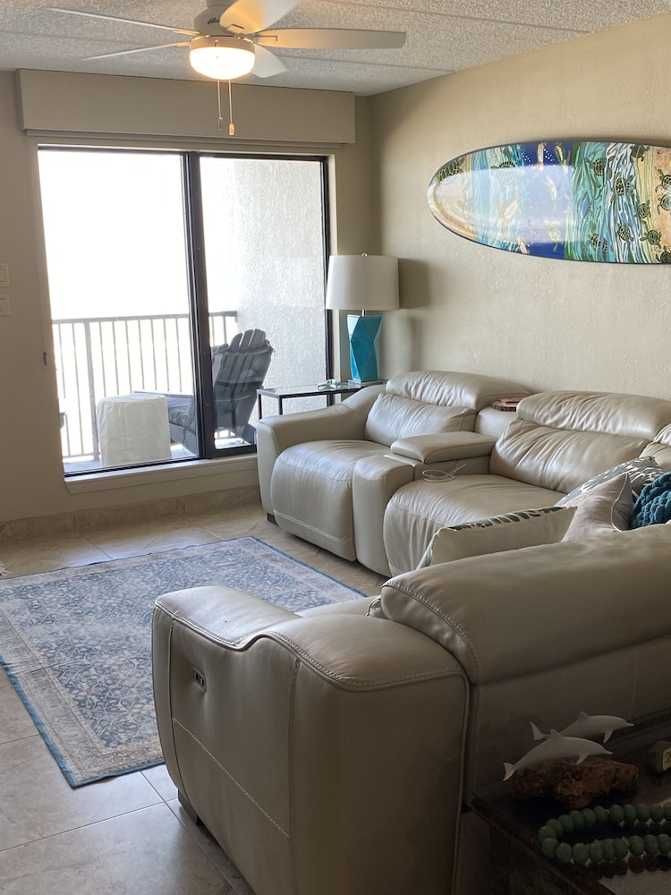 Condo, 2 Bedrooms