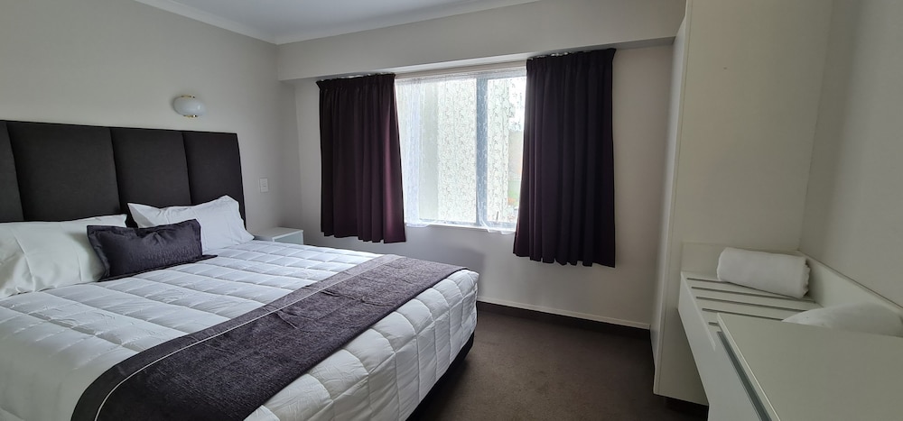 Suite, 1 Bedroom photo 2