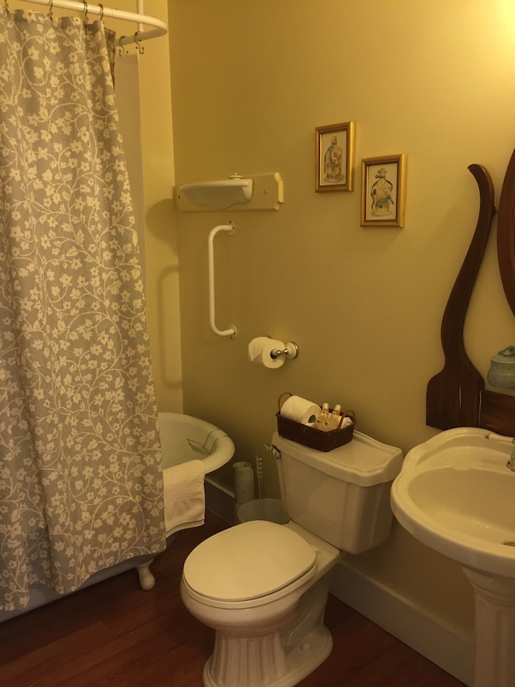 Standard Room, 1 Queen Bed (Evangeline) photo 3