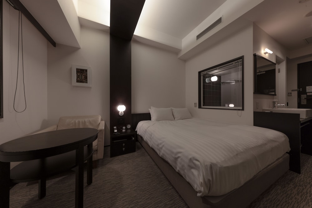 Standard Double Room, Non Smoking (Charge from 3 years old)