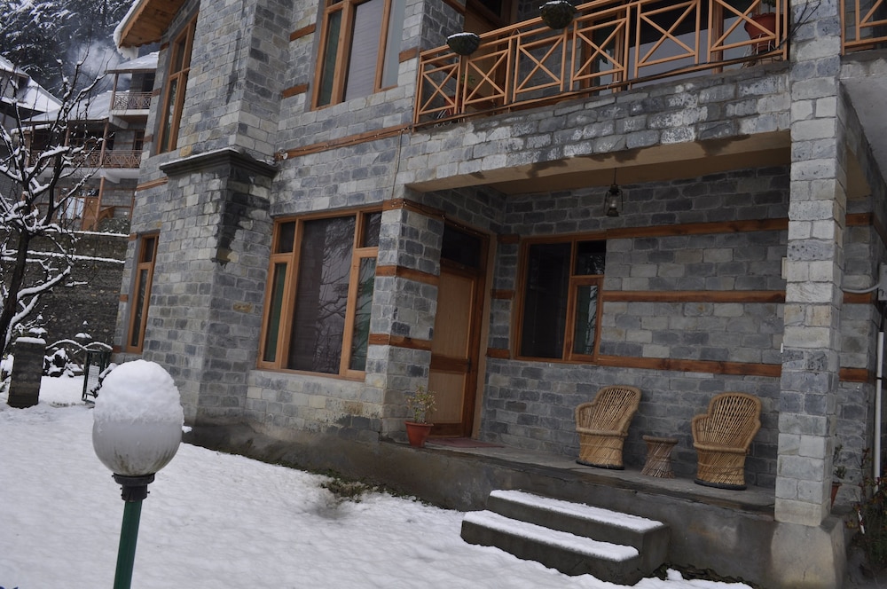 Garden Cottage - Photo 2