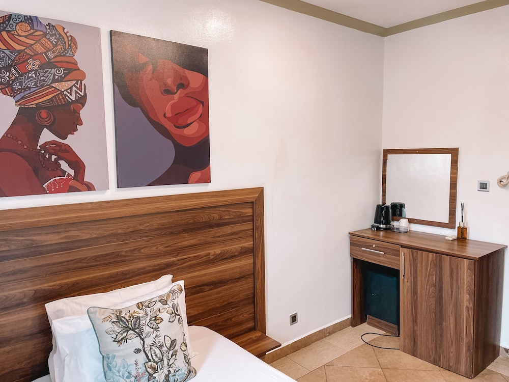 Comfort Room photo 2