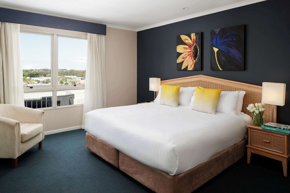 Three Bedroom Apartment - Water View - Photo 1