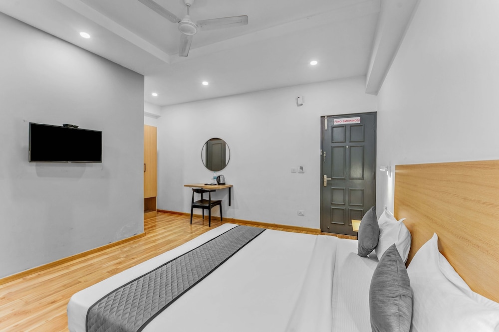 Deluxe Double Room - Photo 1