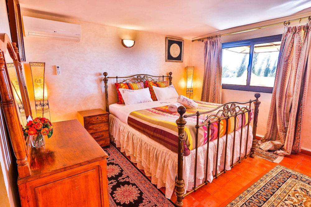 Double Room (L'AMICALE) photo 3