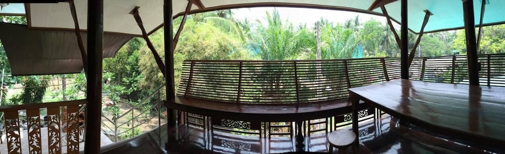 Deluxe Double with Garden View photo 3