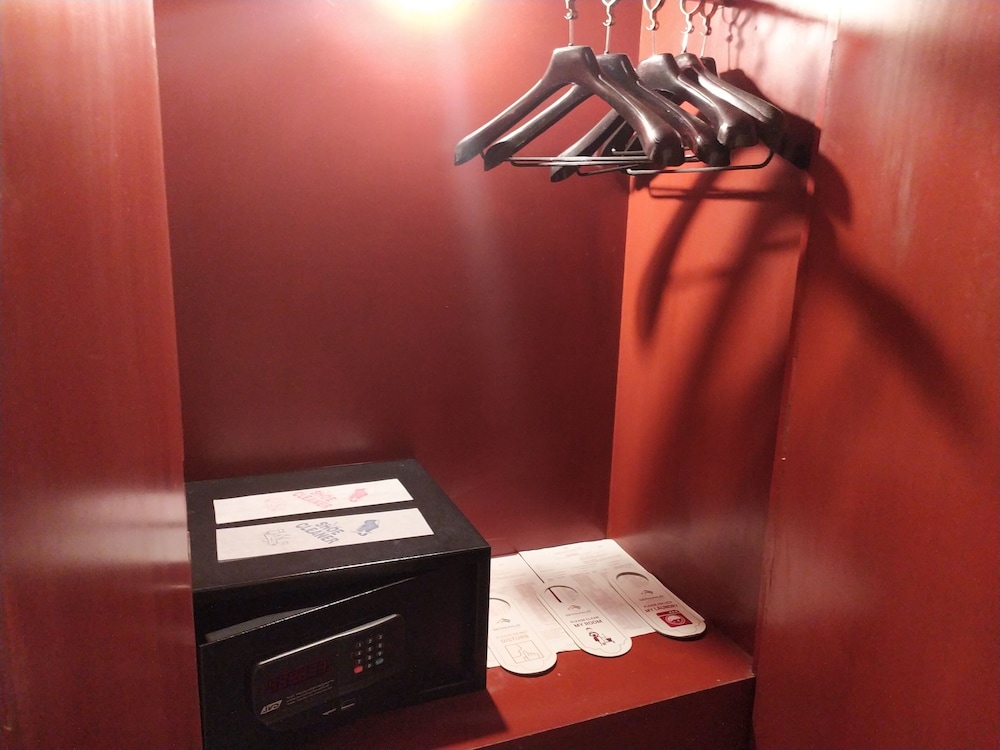 Standard Double Room - Photo 4