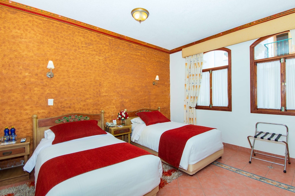Deluxe Room, 2 Twin Beds, Non Smoking