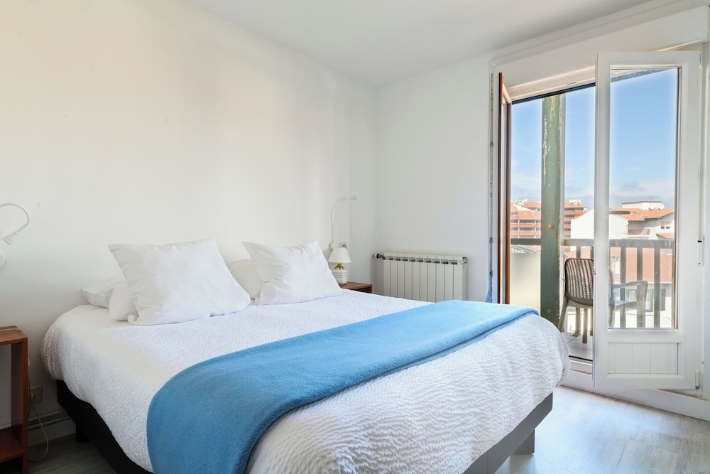 Superior Apartment photo 2