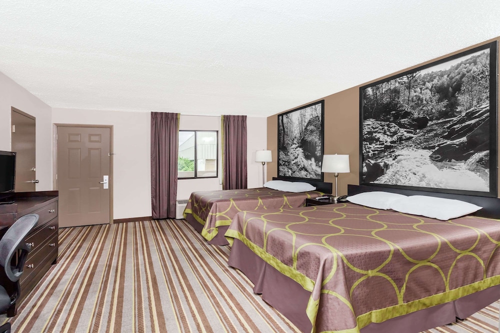 Standard Room, 2 Queen Beds - Photo 4