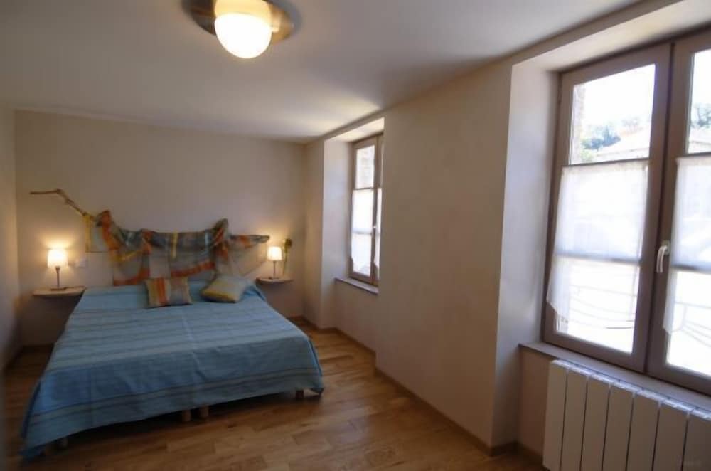 Standard Double or Twin Room photo 2