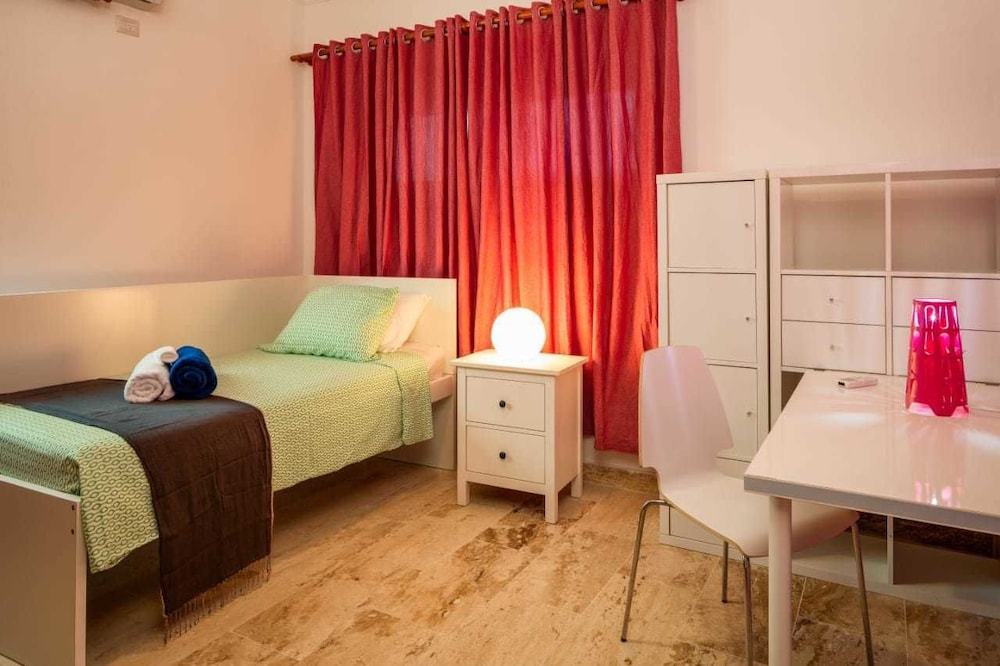 Condo, 3 Bedrooms