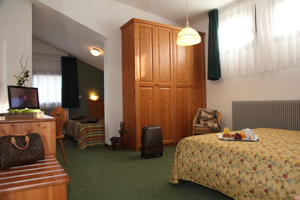 Quadruple Room, Balcony