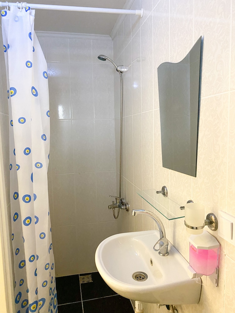 Basic Suite, 2 Bedrooms photo 2