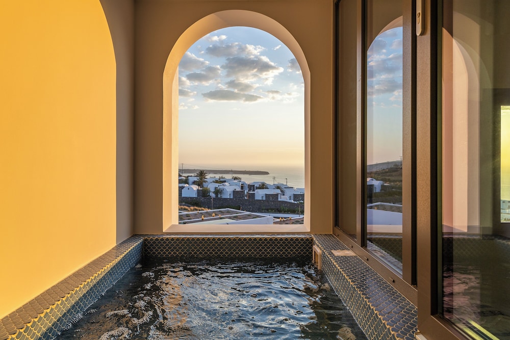 Deluxe Suite, Balcony, Sea View