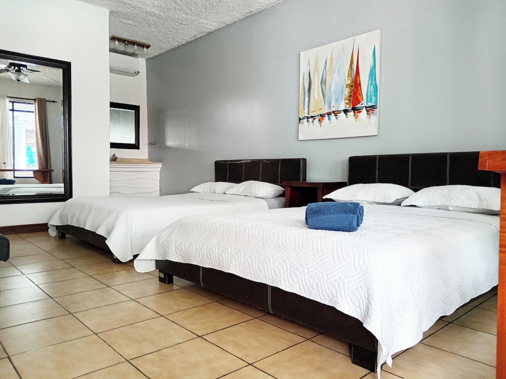 Standard Triple Room, Pool View
