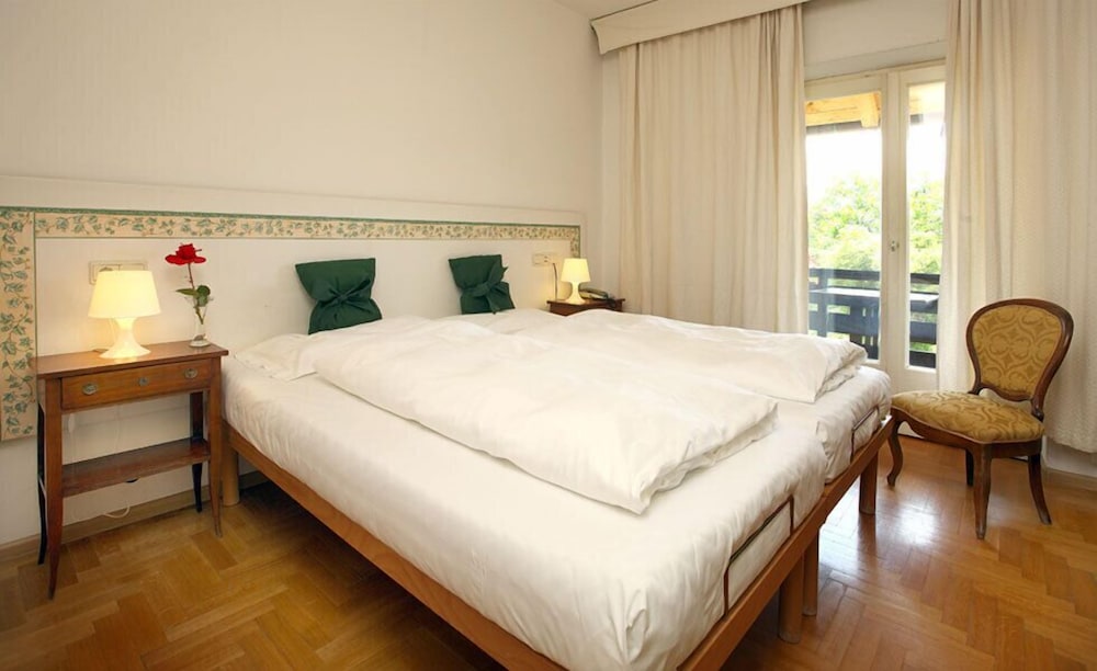 Double Room (French bed) photo 1