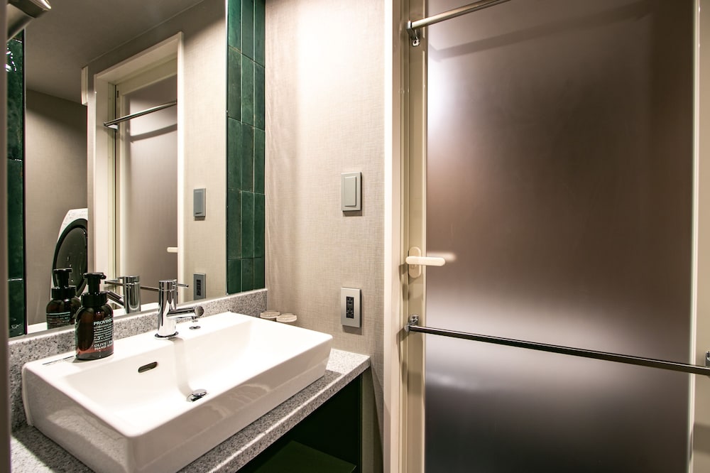 Superior Suite 1BR with 4beds, Non Smoking