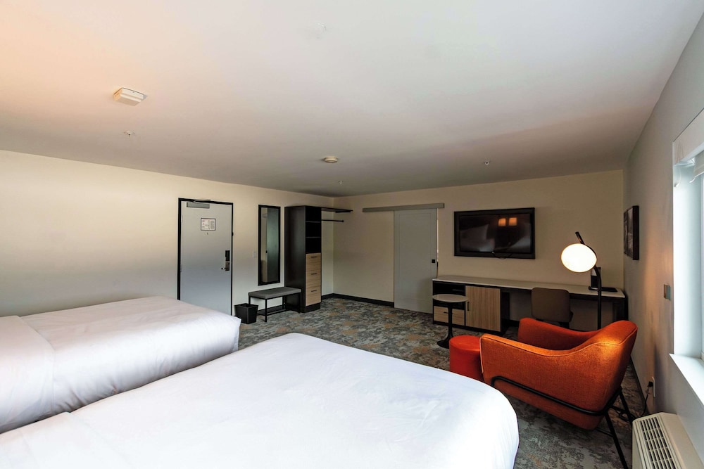 Room, 2 Queen Beds, Accessible, Non Smoking photo 2