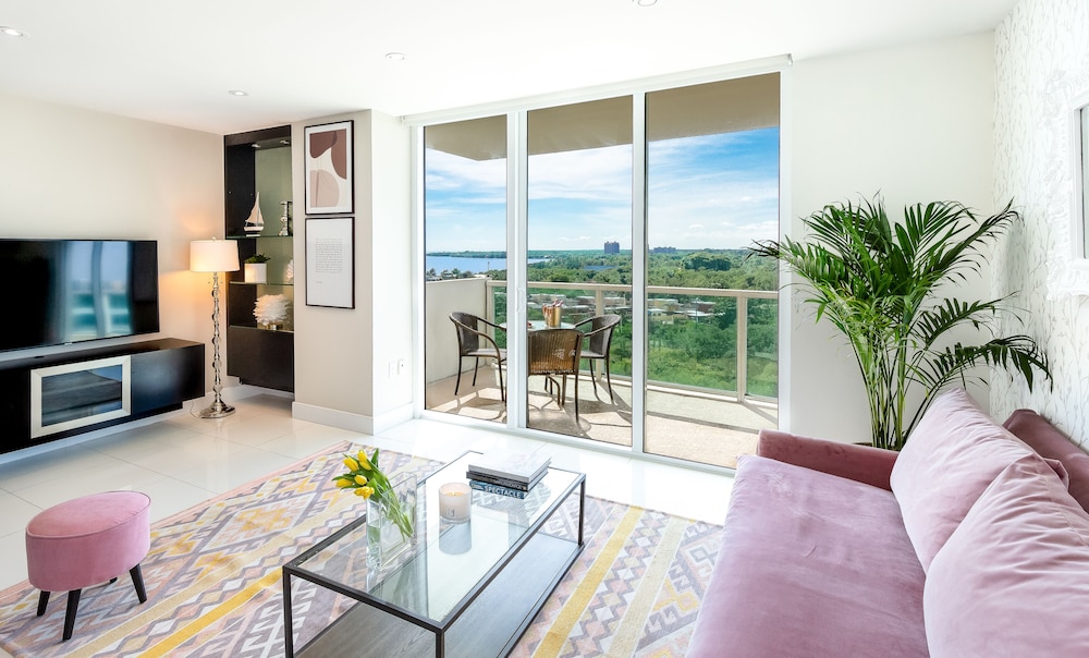 Premium Apartment, 2 Bedrooms, Balcony, Ocean View1801