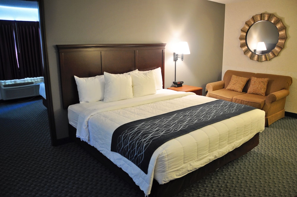 Suite, 2 Bedrooms (1 King and 1 Queen bed) photo 2