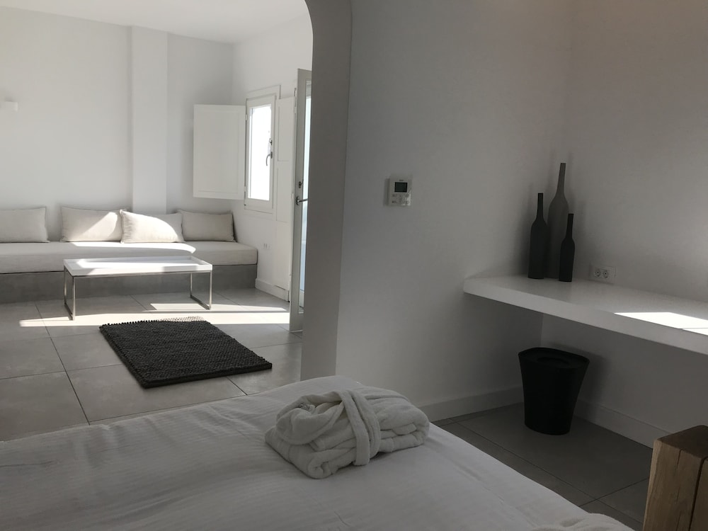 Suite, Balcony (Outdoor Jetted tub Caldera view ) - Photo 34