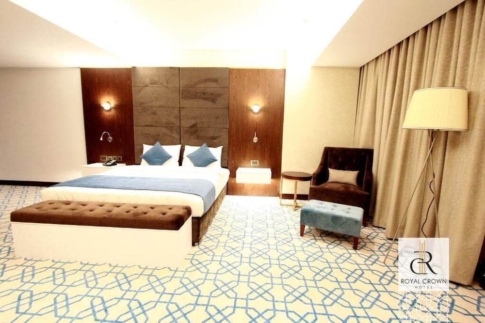 Superior Room, 1 King Bed photo 2