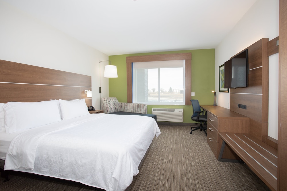 Standard Room, 1 King Bed, Mobility Accessible (Communications) - Photo 1