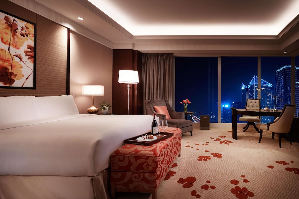 Fairmont Gold, Grand Room, 1 King Bed