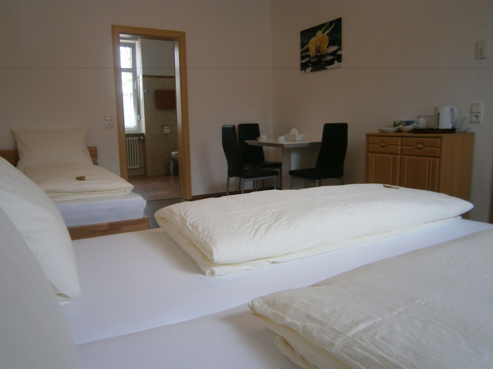 Comfort Triple Room, Non Smoking, Private Bathroom