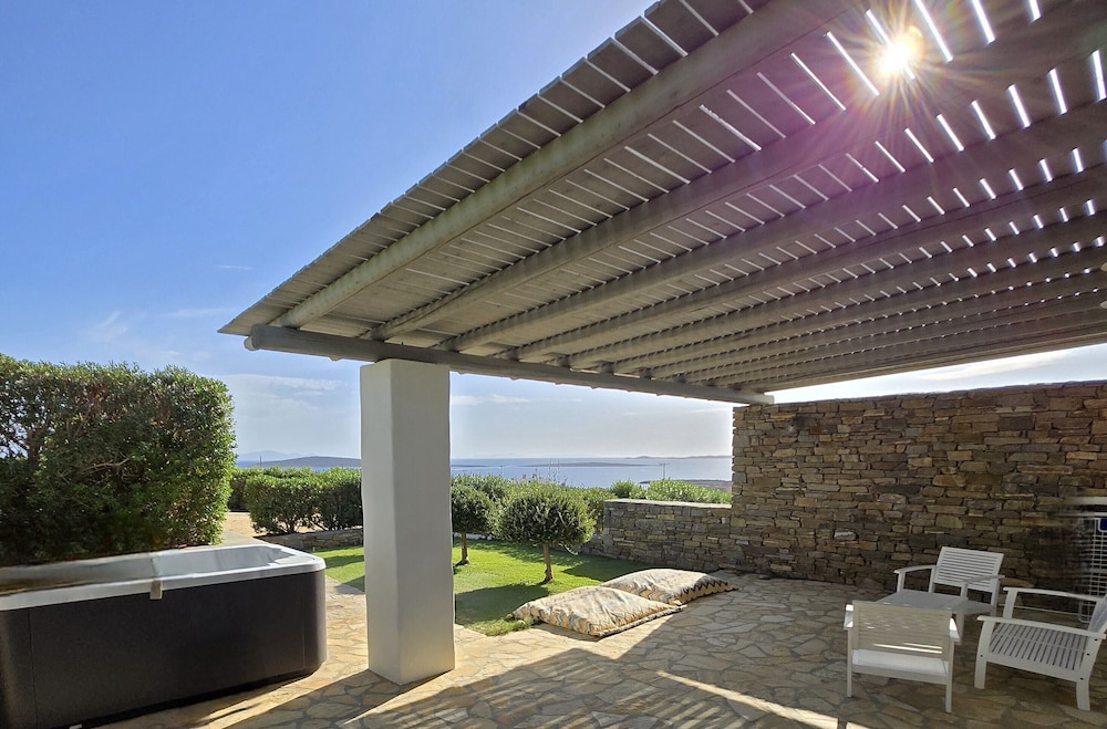 Villa, 6 Bedrooms, Private Pool, Sea View photo 2