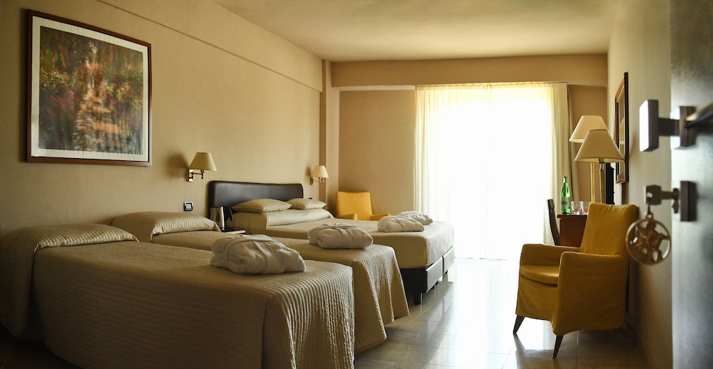 Family Quadruple Room, Balcony (Spa access) photo 1
