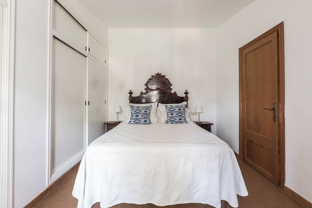 Villa, 3 Habitaciones, 2 Baños