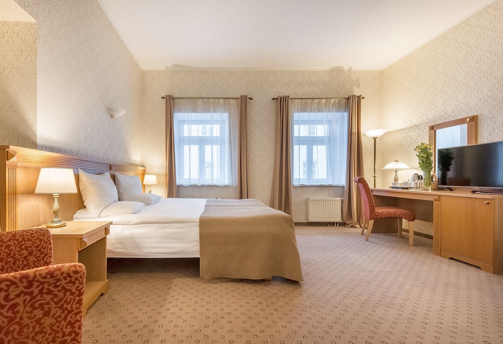 Standard Double or Twin Room photo 1