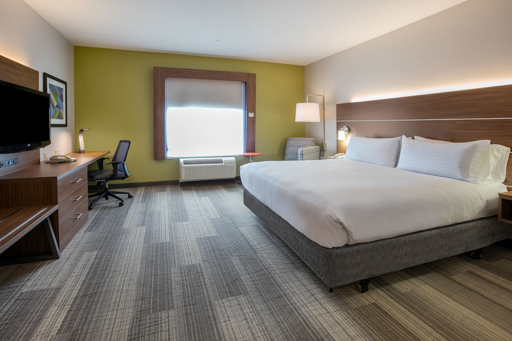 Suite, 1 King Bed (Additional Living Area) - Photo 2