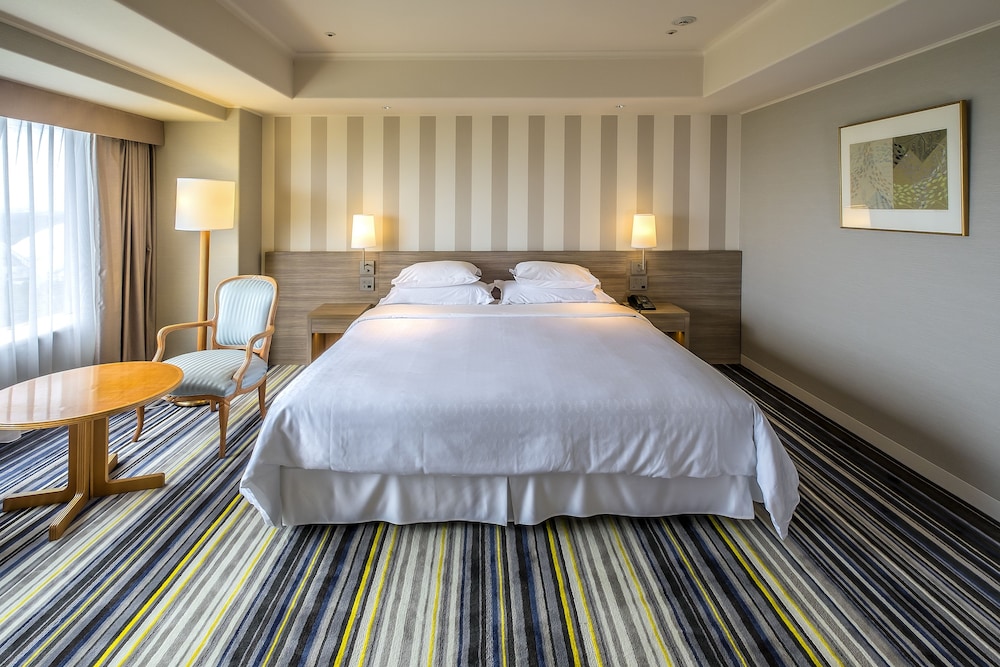 Standard Double Room, 1 King Bed, Non Smoking, Ocean View