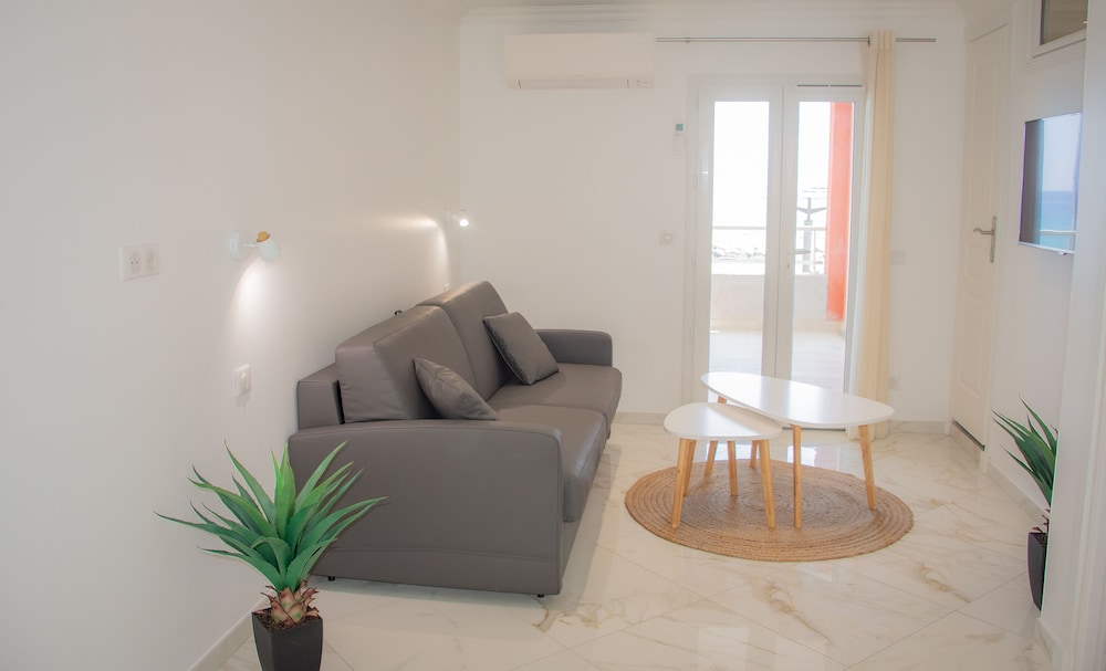 Comfort Apartment, 1 Bedroom, Lanai, Sea View (in a side building) photo 3