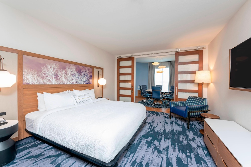 Business Suite, 1 King Bed
