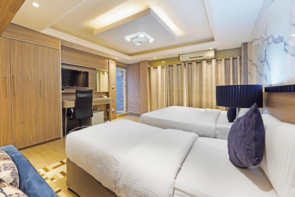 Executive Suite photo 3