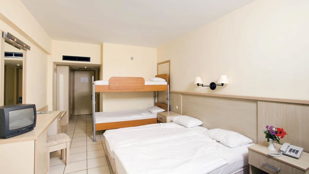 Standard Room photo 3