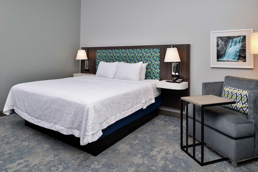 Room, 1 King Bed, Accessible - Photo 1