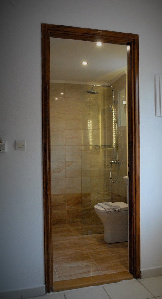 Family Apartment, 2 Bedrooms - Photo 12