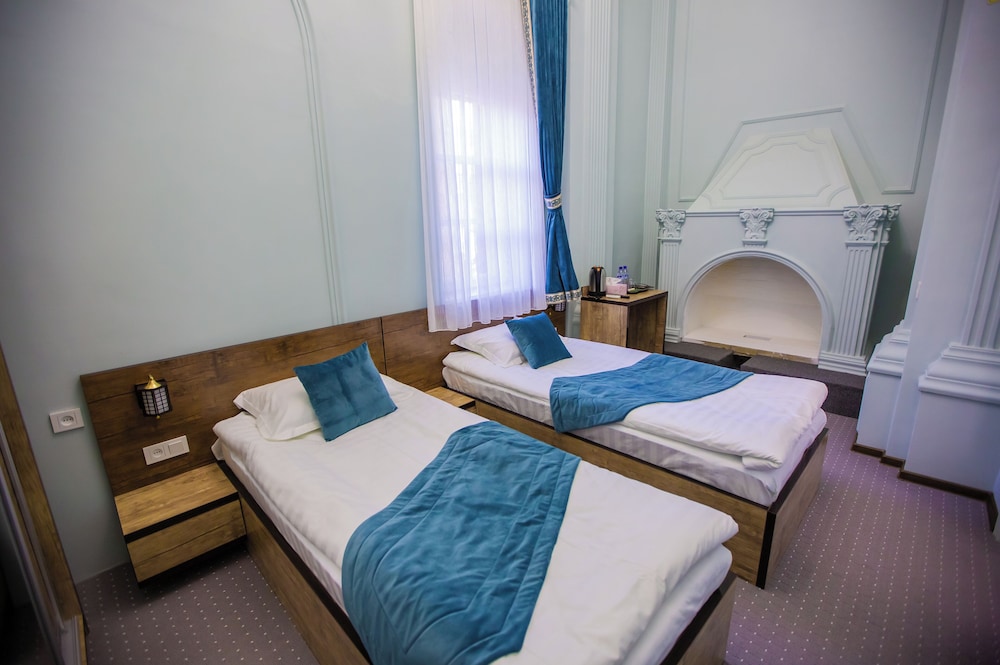 Room, 2 Queen Beds