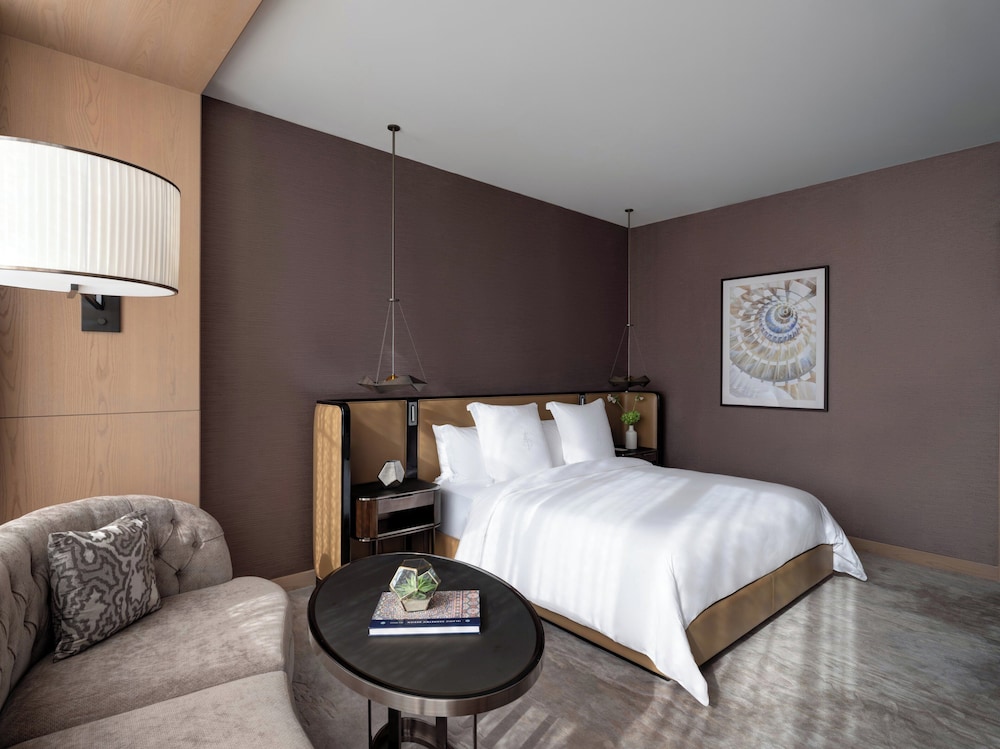 Premier Room, 1 King Bed