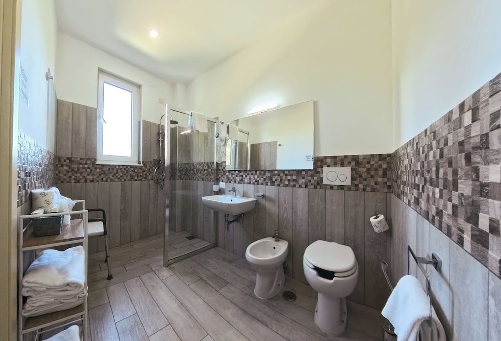 Deluxe Double Room, Balcony, Garden View photo 3